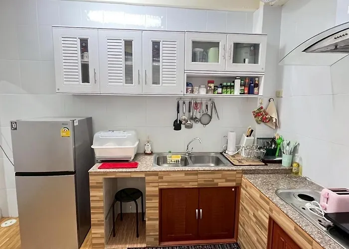 Cozy , 5 Mins Walk To Mrt Bang Kapi Gæstehus Bangkok
