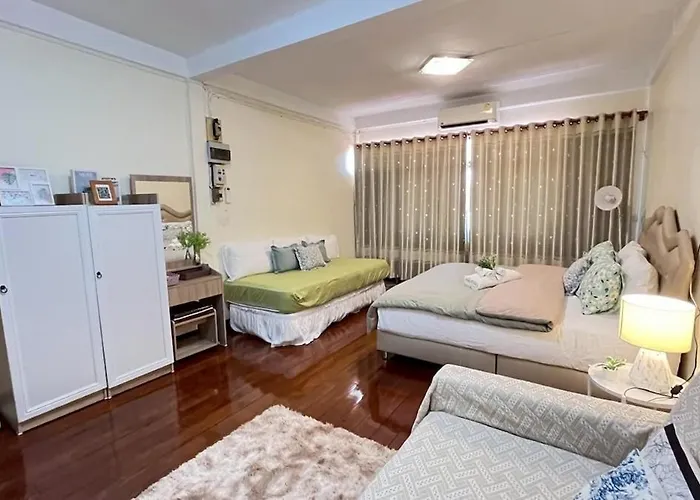 Gæstehus Cozy , 5 Mins Walk To Mrt Bang Kapi Bangkok