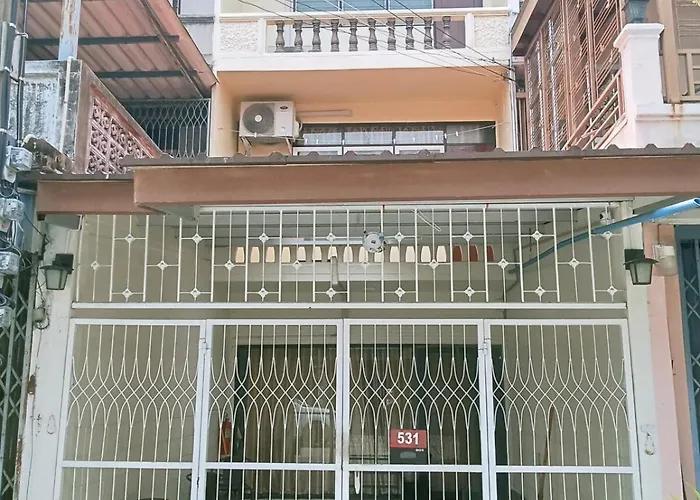 Gæstehus Cozy , 5 Mins Walk To Mrt Bang Kapi Bangkok
