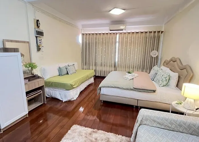 Cozy , 5 Mins Walk To Mrt Bang Kapi * Bangkok
