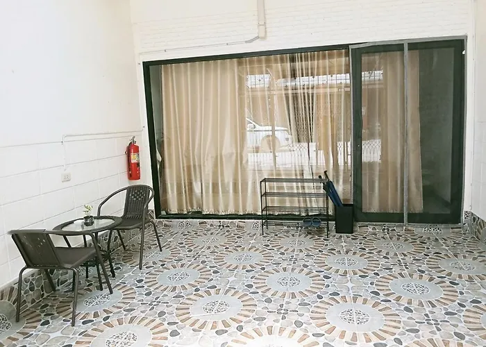 Cozy , 5 Mins Walk To Mrt Bang Kapi * Bangkok