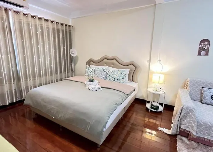 Cozy , 5 Mins Walk To Mrt Bang Kapi * Bangkok